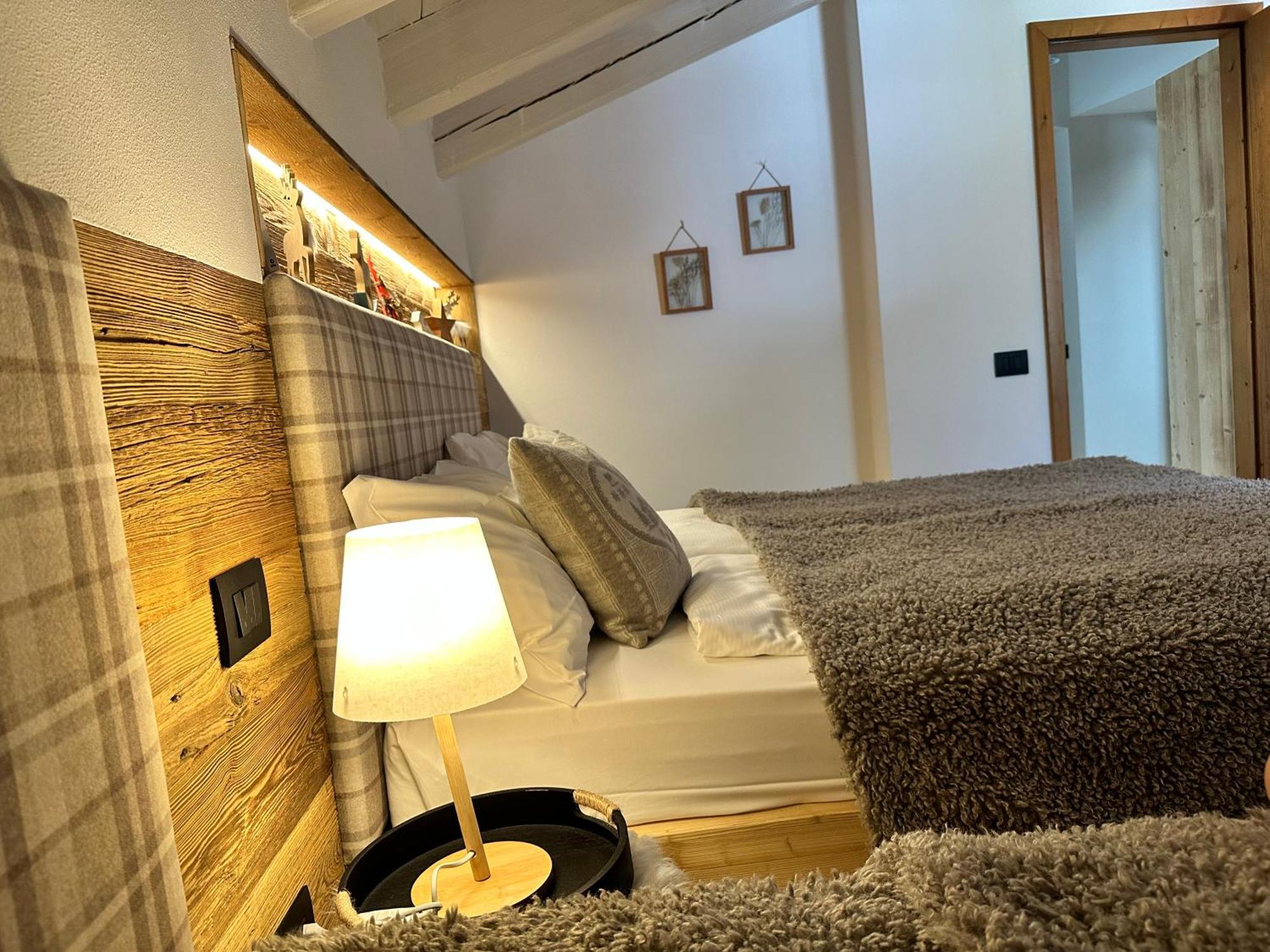 Si Mezzana Home Luaran gambar
